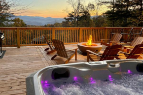 3 Mi to Dtwn Mtn-View Cabin in Gatlinburg!